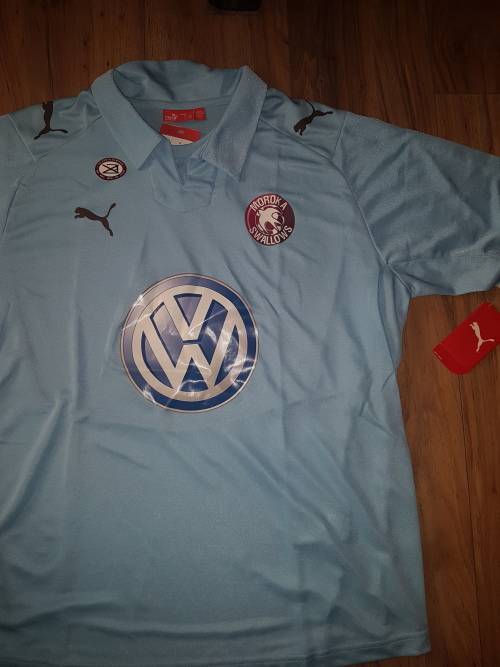 ORIGINAL - PUMA MOROKA SWALLOWS SOCCER - Large - Brand New - (Blue)