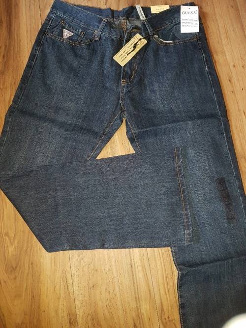 ORIGINAL GUESS JEANS SIZE W30L32 - Brand New (Regular Fit)