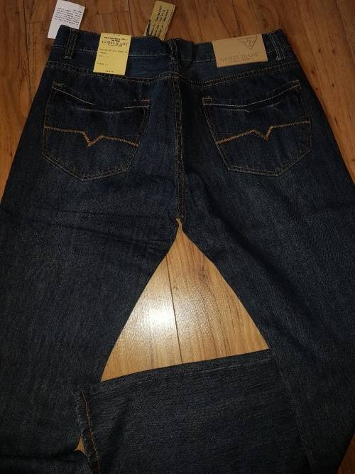 ORIGINAL GUESS JEANS SIZE W30L32 - Brand New (Regular Fit)
