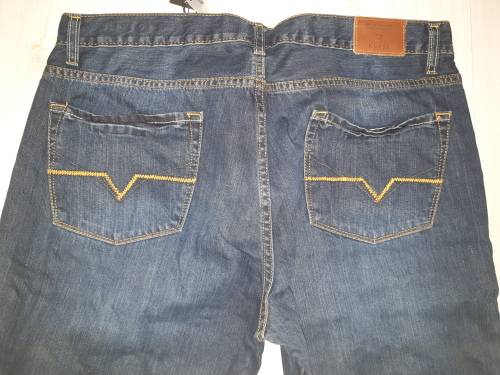 Original GUESS JEANS - SIZE W36L34 - Brand New - Blue