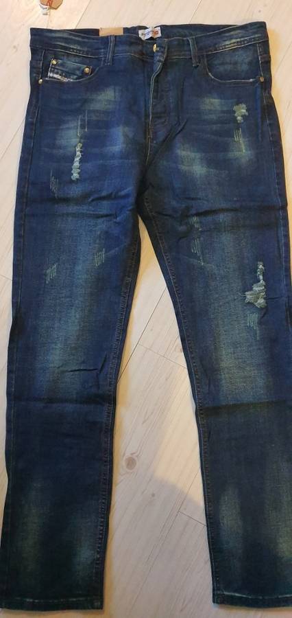 DIESL SKINNY JEANS - DS7008# - Mens Jeans - SIZE 34 - Brand New
