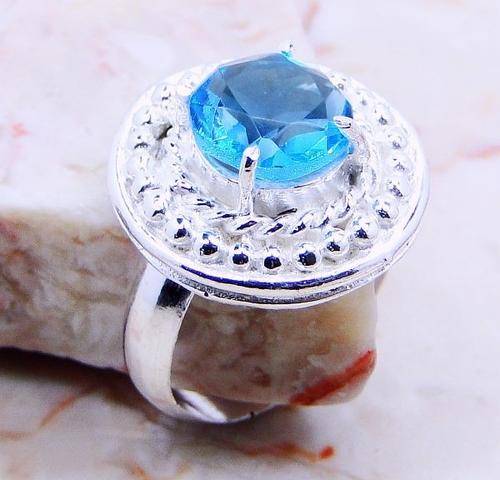 Free Shipping | QUARTZ BLUE TOPAZ .925 SILVER RING US Size 8 ; (Z12555)