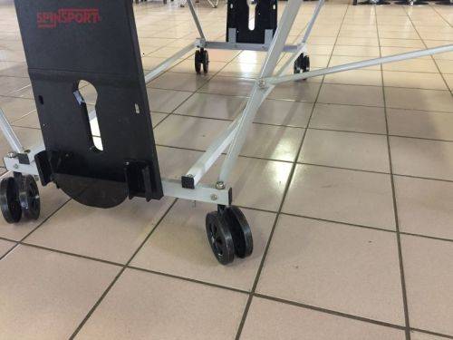 Outdoor Table Tennis Table + 4 Donnay Bats