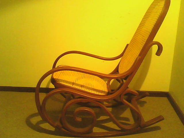 Bentwood rocking chair in very good condition, REDUCED PRICE!!BARGAIN!!!!