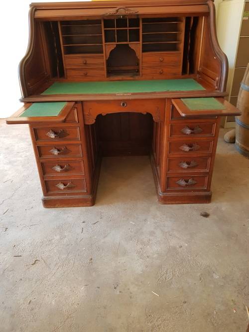 Magnificent Roll top desk