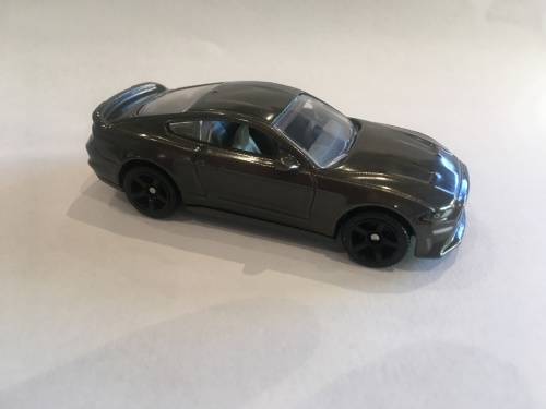 Matchbox , 2019 Ford Mustang  Unboxed