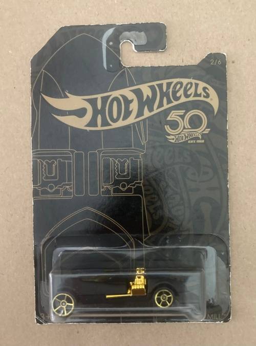 Hot Wheels , Twin Mill - 50th Anniversary , Card got bad corners