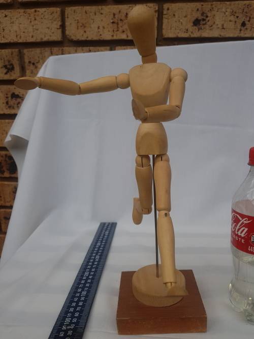 Wooden Manikin Articulated