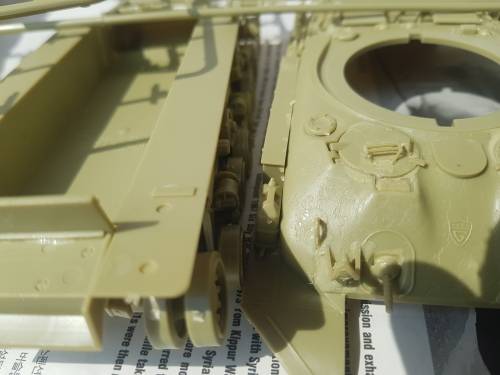 Sherman Tank Model Kit scale 1/35