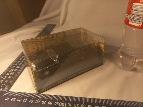 007 James Bond Daimler Limousine - Casino Royal