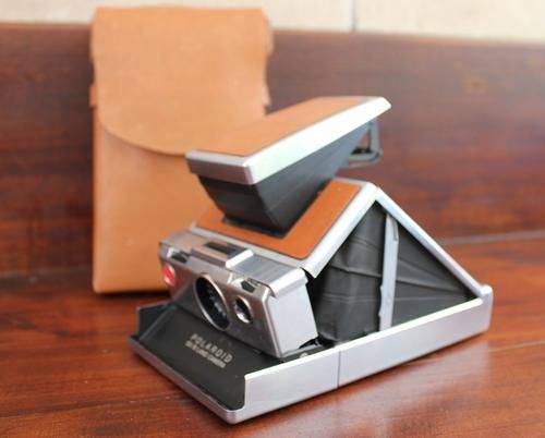 Polaroid SX-70 Land Camera: