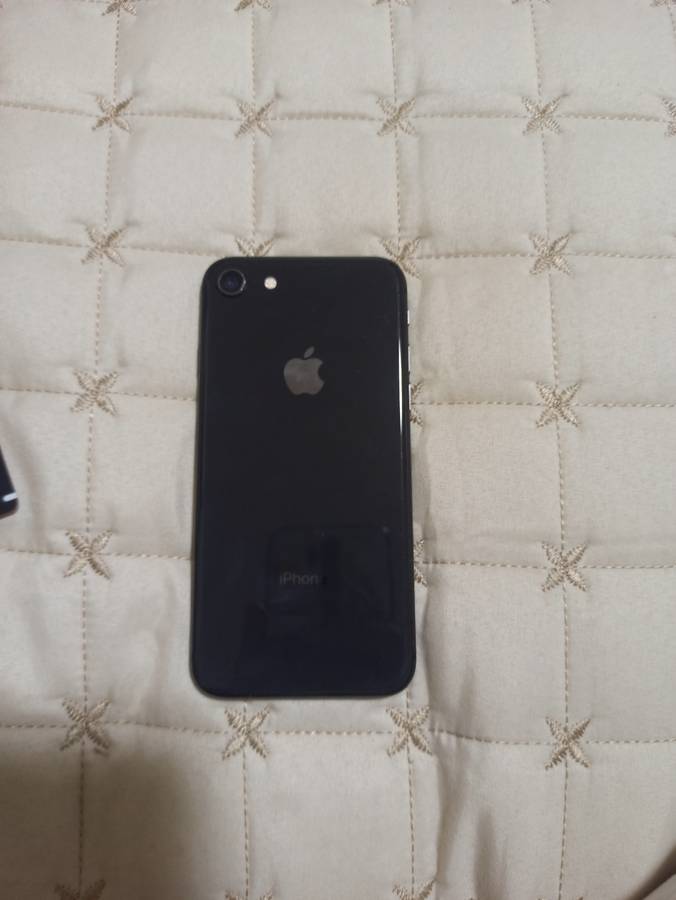 IPHONE 8 256GB, 100% BATTERY HEALTH!!! EXCELLENT CONDITION