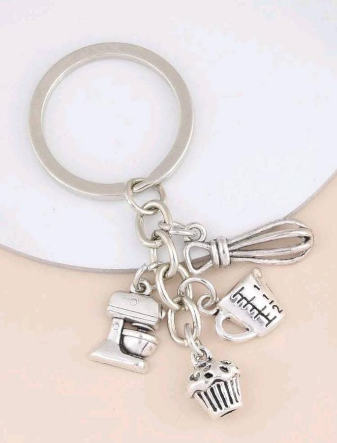 Cute bakers set key ring