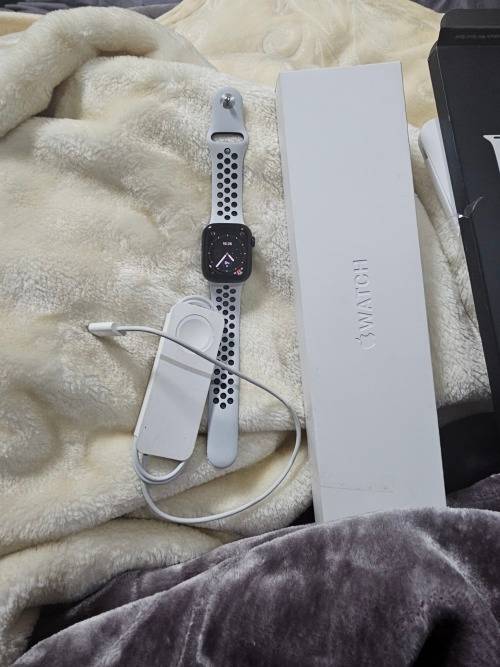 iwatch series 8 41mm GPS