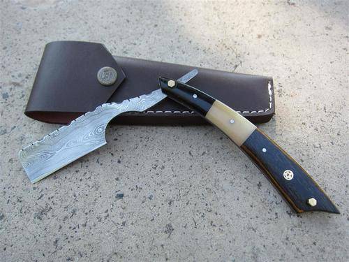 Straight Razor with Damascus Blade