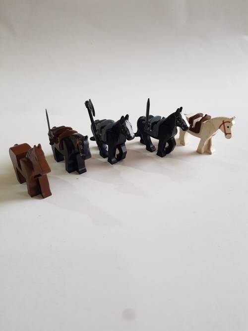 Lego Horse, Minifigures x 5
