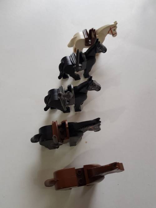 Lego Horse, Minifigures x 5