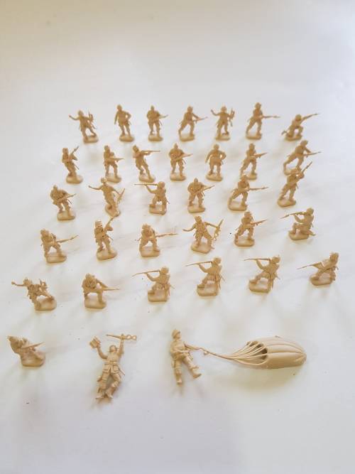 US Paratroopers, 101st Airbourne, WW II, No. 6063, 1/72, 35 pieces