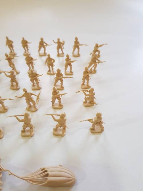 US Paratroopers, 101st Airbourne, WW II, No. 6063, 1/72, 35 pieces