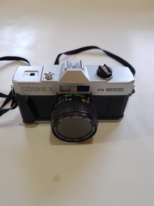Sounex Camera, yn 8000, 50mm lens, Optical Colour Lens, 1:6
