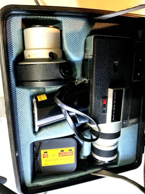 Canon Auto Zoom 518 SV Super 8 Movie Camera with Carry Case, Tele Converter and Super 8 Cartridge