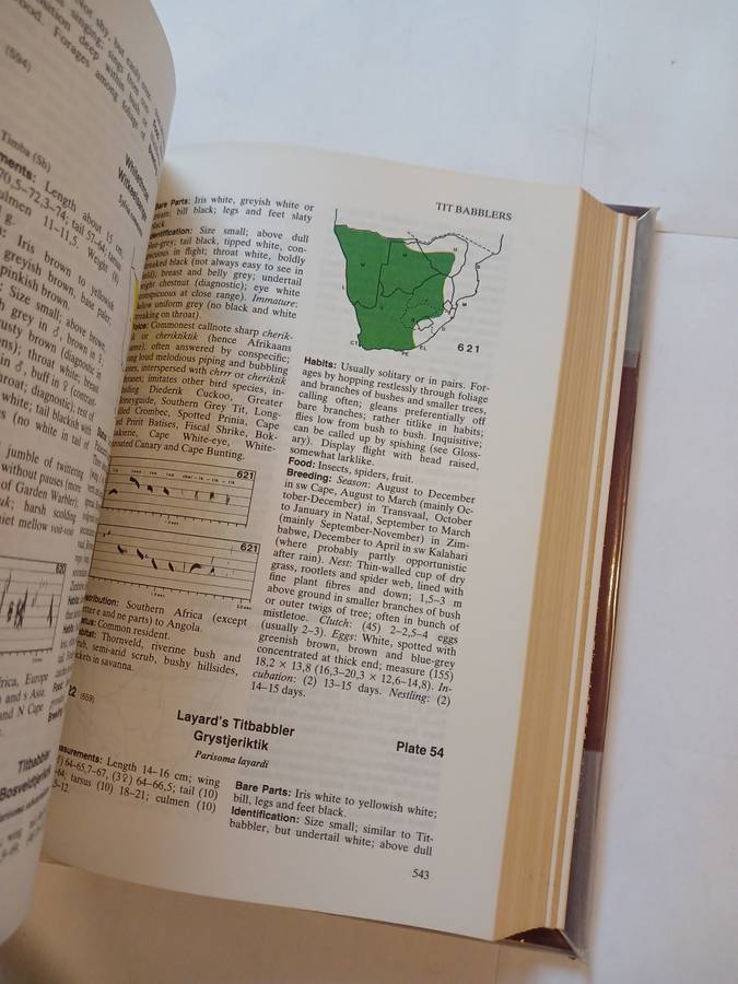 Robert`s Birds of Southern Africa by Gordon Lindsay Maclean