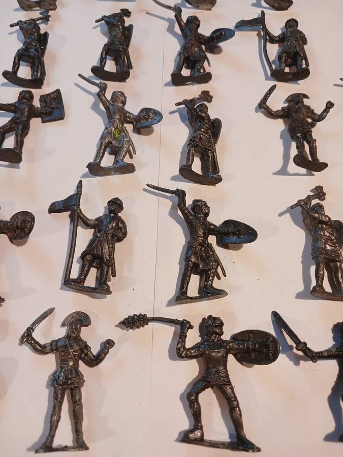 Miniature Roman Military Figurines x 28