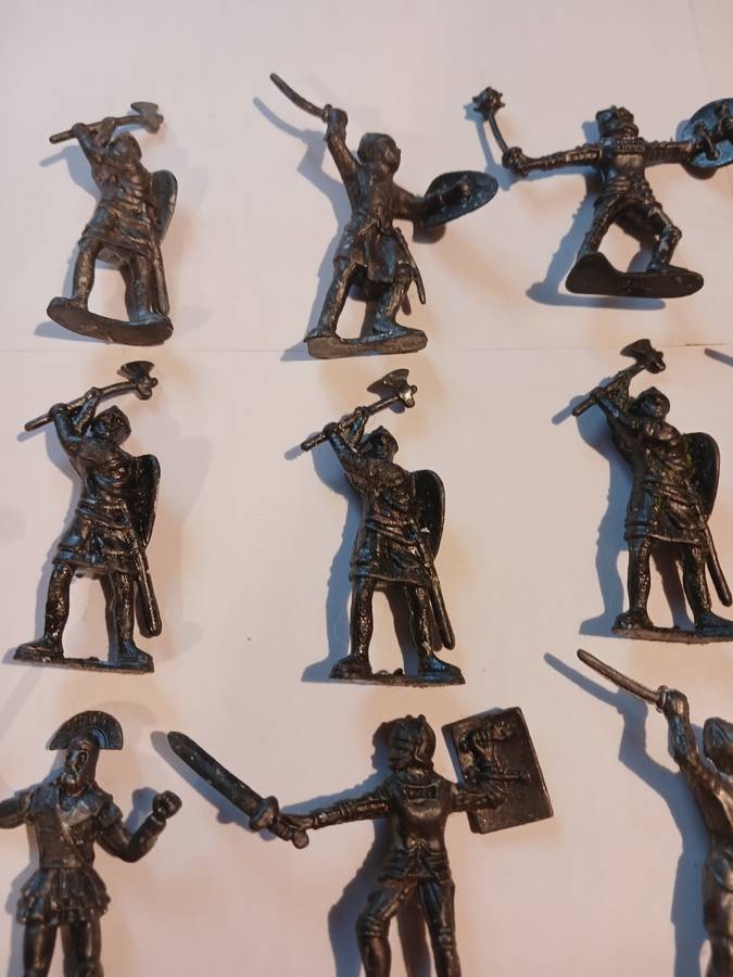 Miniature Roman Military Figurines x 28