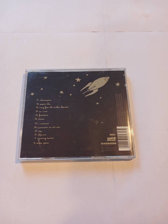 Flat Stanley, Between 2wo Worlds CD