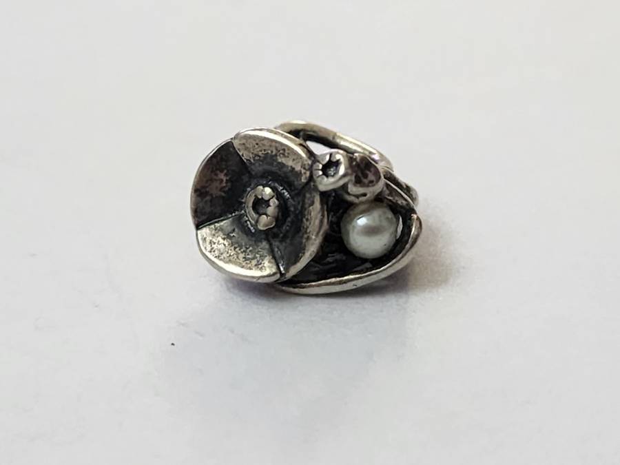 POPPIES BEAD - RETIRED BEAD