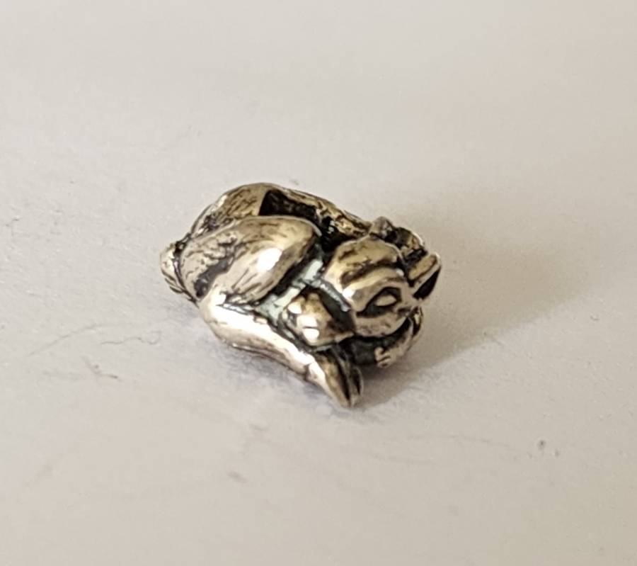 FAWN BEAD - RETIRED BEAD