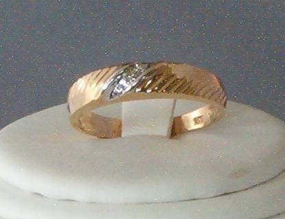 Genuine Diamonds Wedding Band/Ring in Solid 10K Y/Gold Size 7.25