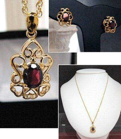4.5CT TW GENUINE GARNET GEMSTONE PENDANT & EARRING SET