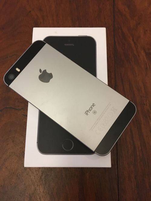 Apple iPhone SE 16GB Space Grey