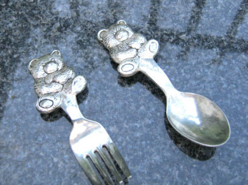 SILVER PLATED BABY FEEDING SET - Teddy topped fork and spoon - (engraved Anke)