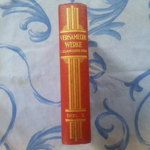 LANGENHOVEN, C.J. - Versamelde Werke : Slegs deel X (10) van 'n ou rooi onvolledige stel