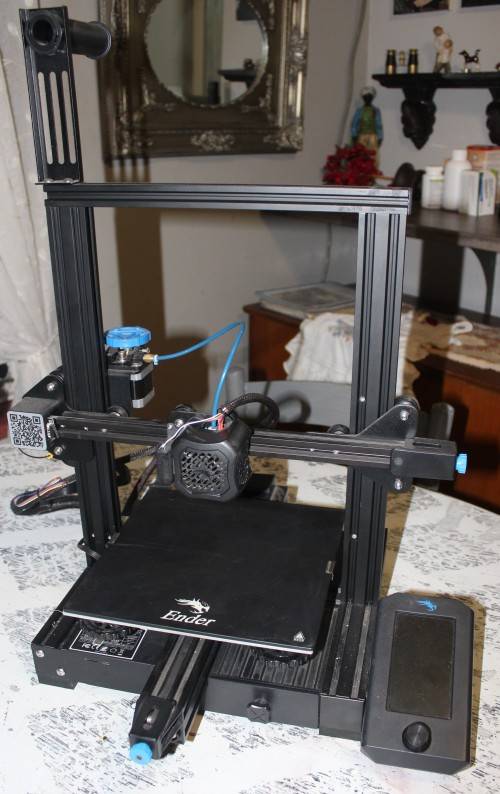 Creality 3D Printer Enders-3 V2 with Creality CR Touch Auto Leveling Kit  COURIER GUY R280.00