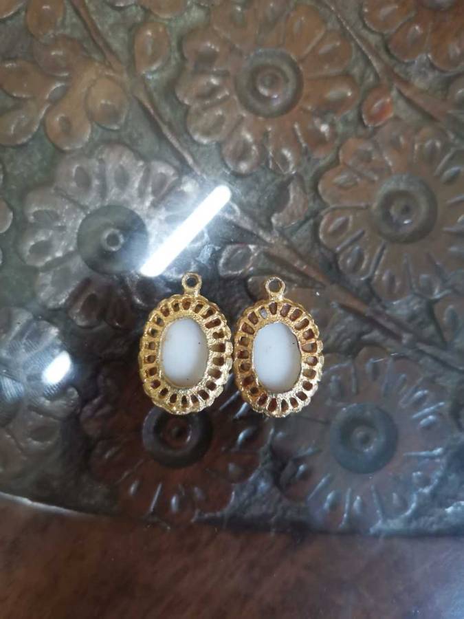Beautiful Cameo West Germany Earrings.