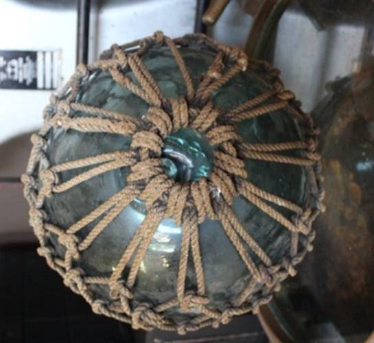 4.2KG Vintage Marine Floater in mint condition. Ideal for your Man-cave! COURIER COSTS R350.00