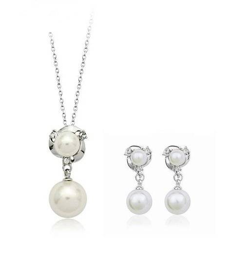 Pearl 18K Gold Plated Elegant Jewelry Necklace Earring Set Austrian SWA Element Crystals