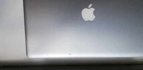 NO RESERVE Macbook Pro, 15 inch, i7 2.4Ghz, 4gb RAM, 750Gb HDD, AMD Radeon HD 6770M graphics