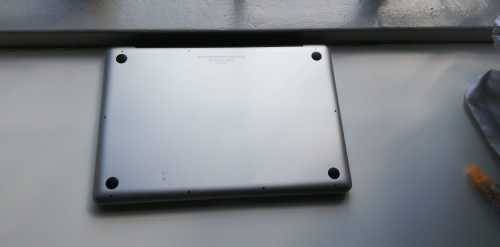 NO RESERVE Macbook Pro, 15 inch, i7 2.4Ghz, 4gb RAM, 750Gb HDD, AMD Radeon HD 6770M graphics