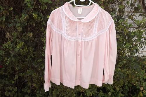Pale pink long sleeve night jacket size XL BARBIZON by DONNIE PENNY.Soft brushed fabric