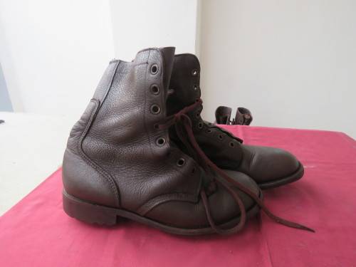 Pair of brown genuine leather SADF army boots issued in 2009 in size 255 army size 7.As new.