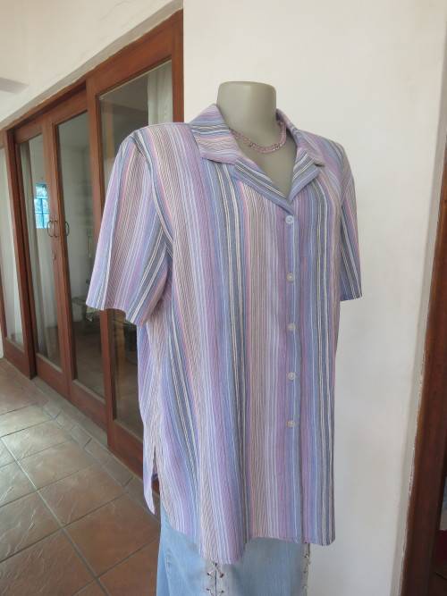 Casual violet,blue and beige 'MILADY'S' blouse in size 40/16.Textured poly cotton fabric.As new.
