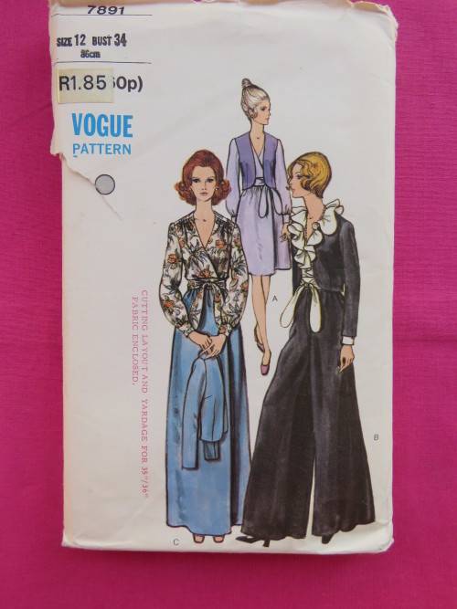 'VOGUE' 7891 sewing pattern size 12 for wide leg pants,skirt,top and jacket.