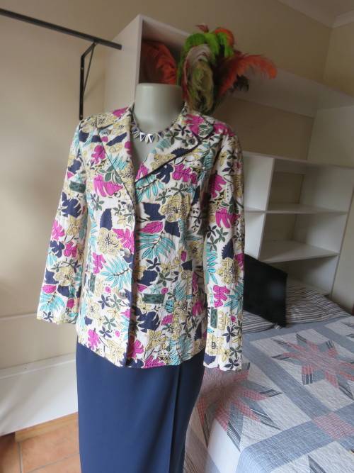 Avant Garde high quality poly cotton stretch lightweight jacket.Size 36/12.By 'PAT'.New.