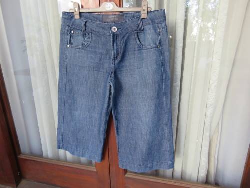 Denim 'CULOTTE' pants by 'NETWORK' in size 40/16.In poly cotton fabric.Good condition.