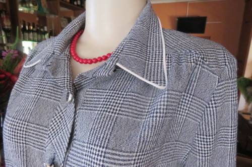 Top of the line vintage dress in black + white classic check pattern size 36/12 by 'Manhattan'.
