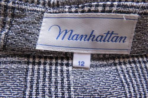 Top of the line vintage dress in black + white classic check pattern size 36/12 by 'Manhattan'.
